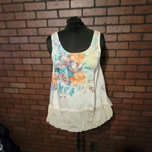 Ivy Jane Satin sleeveless floral and lace top size LG. - Picture 1 of 6
